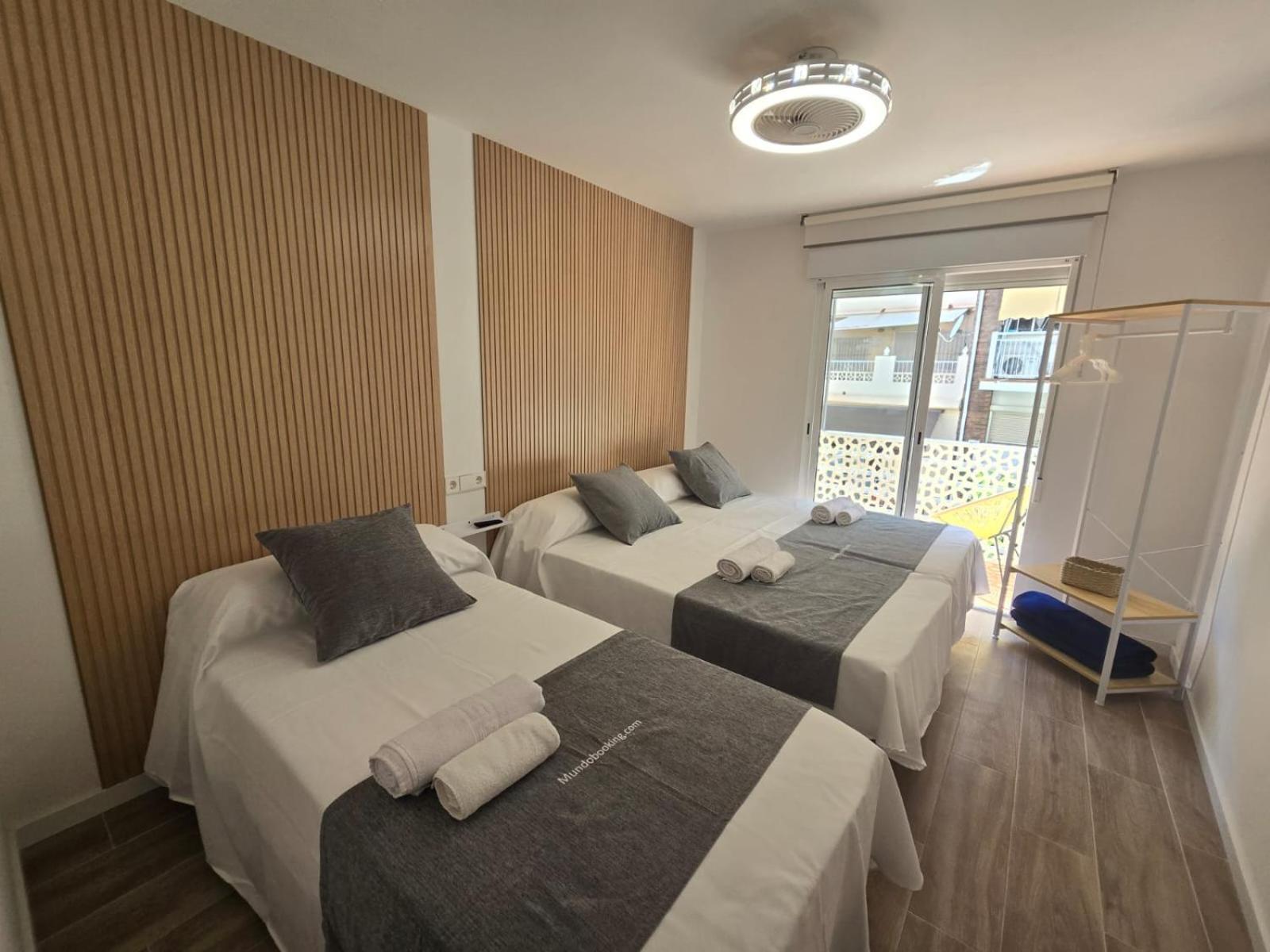 Suites Alameda Centro Levante 貝尼多姆 外观 照片