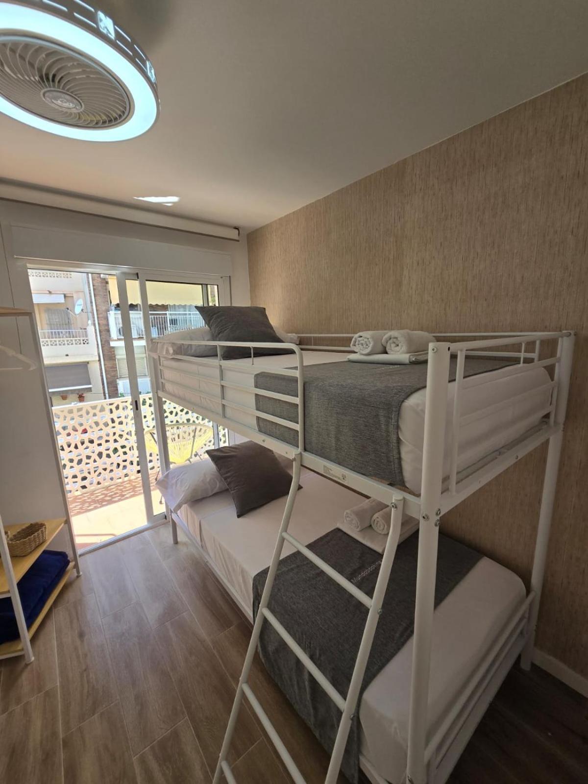 Suites Alameda Centro Levante 貝尼多姆 外观 照片